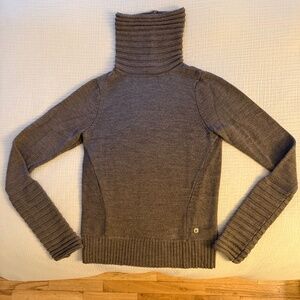 Women's Smartwool Sweater Size medium